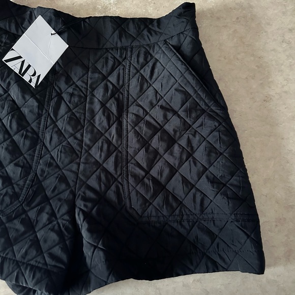 ZARA Black Quilted High Waisted Short - Picture 5 of 13